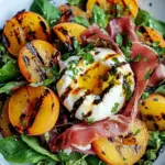 Gegrillter Nektarinen-Burrata-Prosciutto-Salat