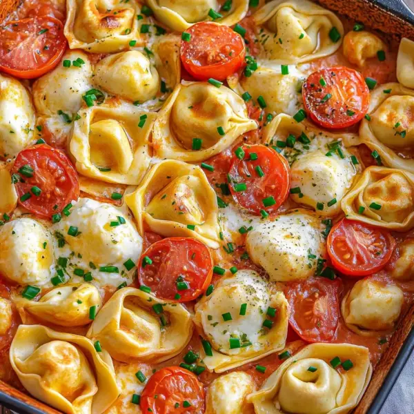 Tortellini-Auflauf mit Tomaten & Mozzarella